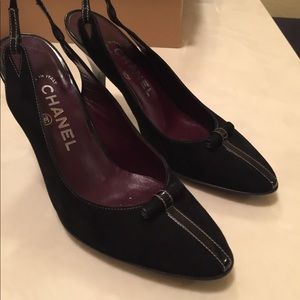 Chanel pump leather black 37